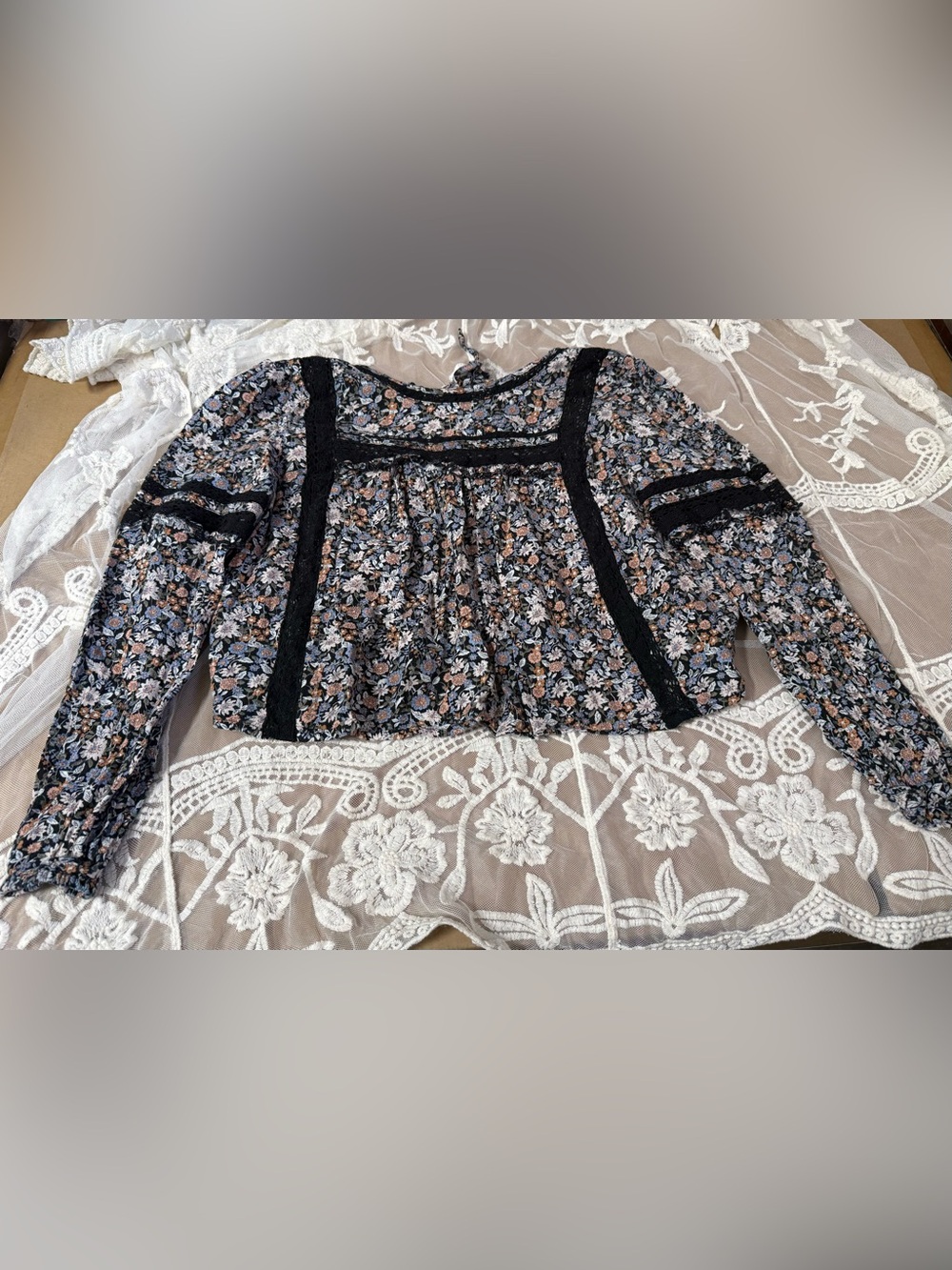 American Eagle Outfitters Black Floral Lace-Trim Blouse